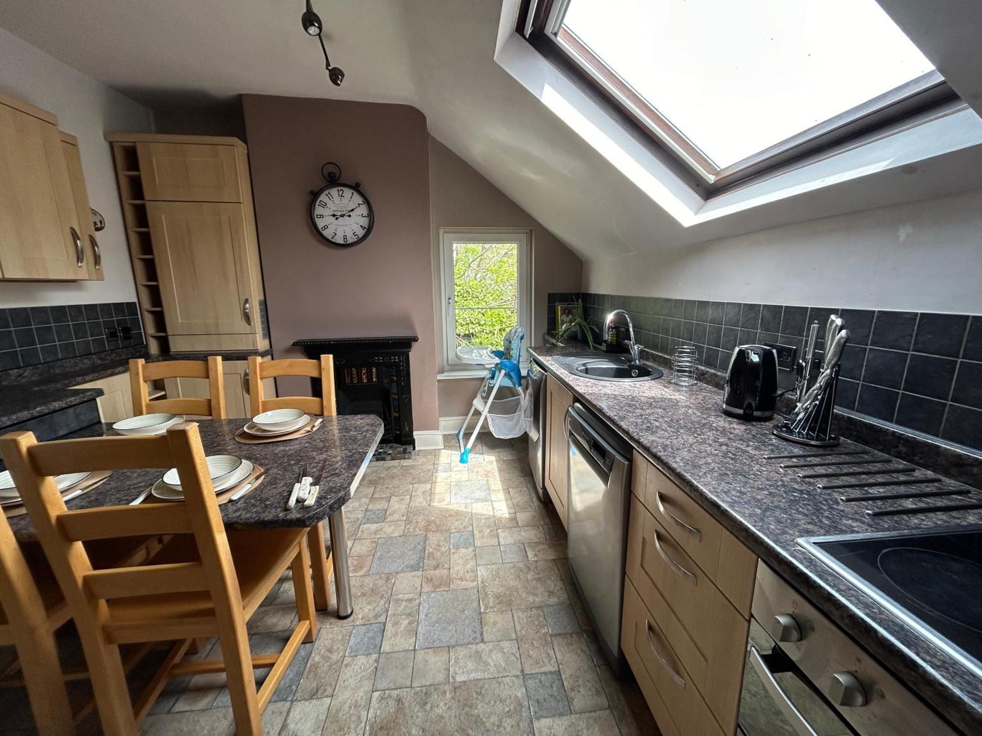 Seaside Rentals Bournemouth - 2Br, Upto 6Ppl, Beach 3 Min Walk, Dogs Ok, Wifi, Park 2 Cars Exterior foto